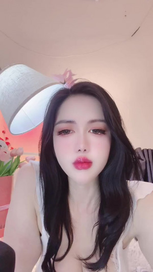 Thu bơ vơ cần tìm người tâm sự đêm khuya mỗi khi buồn